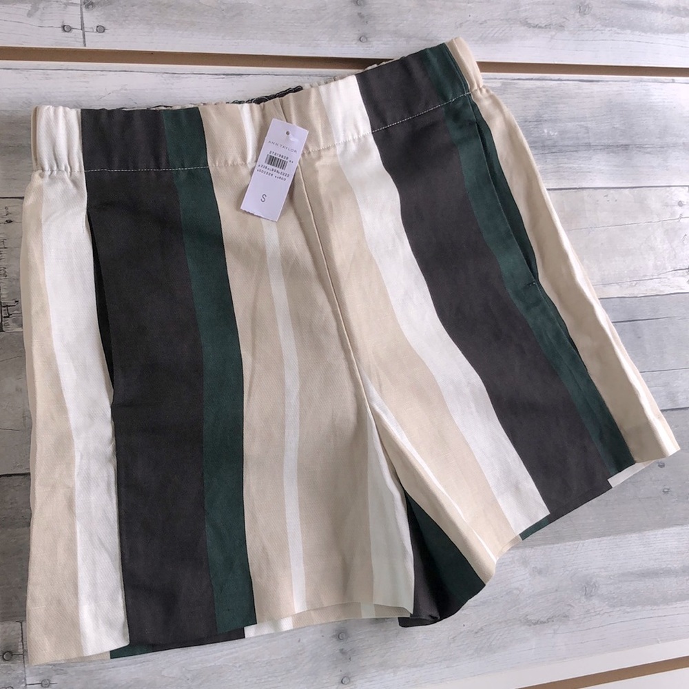 Ann Taylor linen blend shorts - Picture 3 of 5
